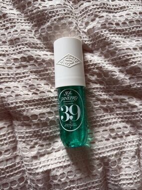 Sol de Janeiro 39 Fragrance Mist in Teal and White